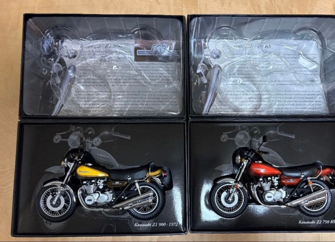 Kawasaki Z1 900 & Z2 750 モデルセットミニチャンプス
