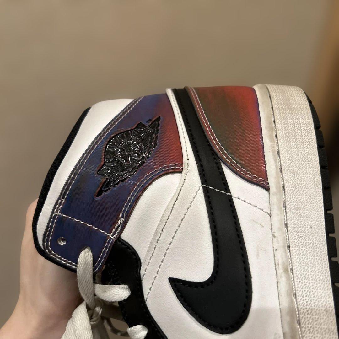 【NIKE】ハイカットスニーカー