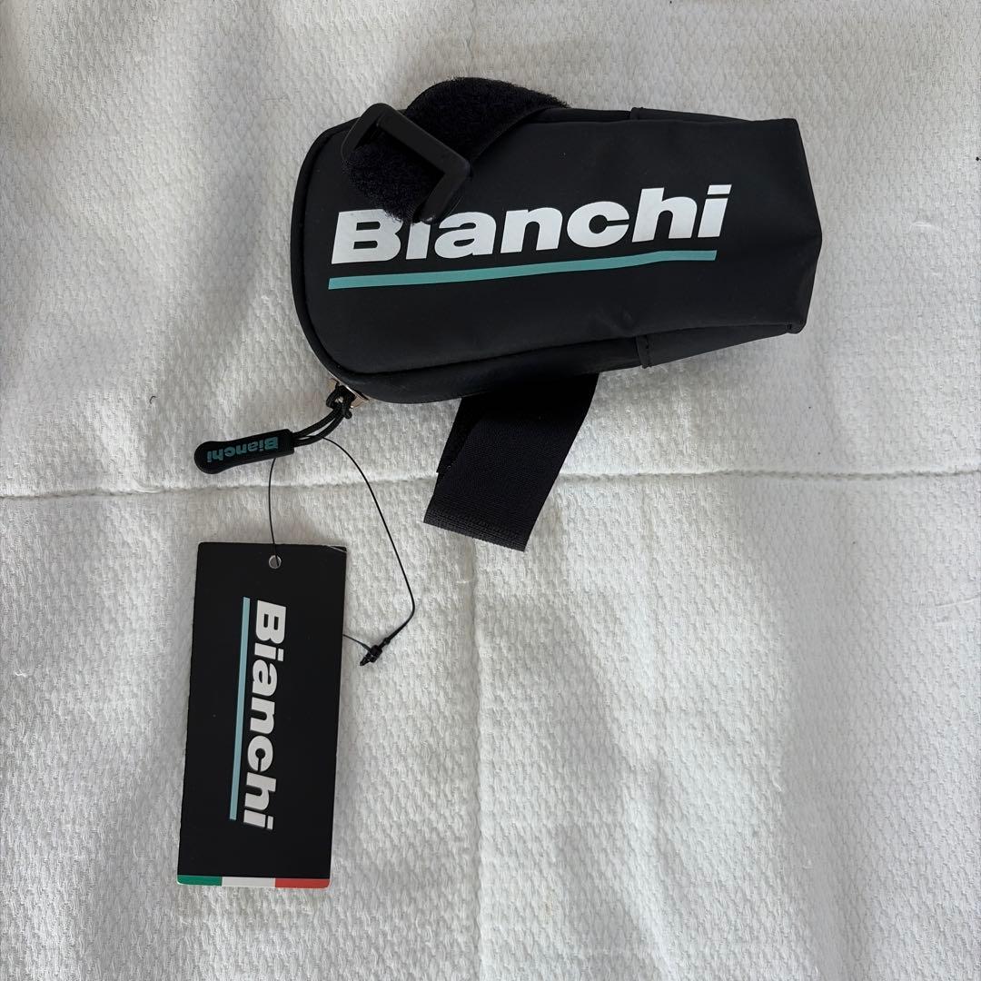 Bianchi 4点セット　 車体装着バッグ ボトル付き