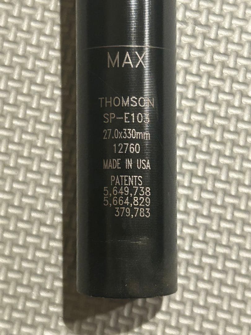 THOMSON SP-E105 シートポスト 27.0x330mm