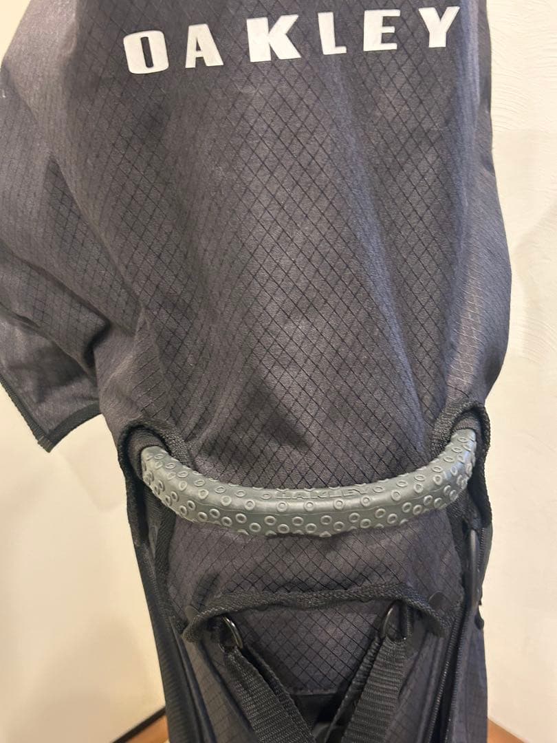 OAKLEY スタンド式キャディバッグ ブラック　パワフルスイング