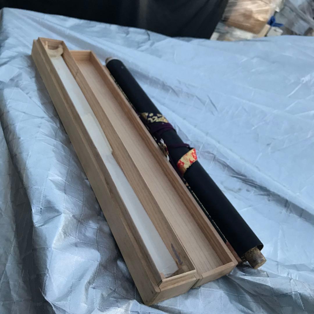 花柄デザインの陶芸品用箱