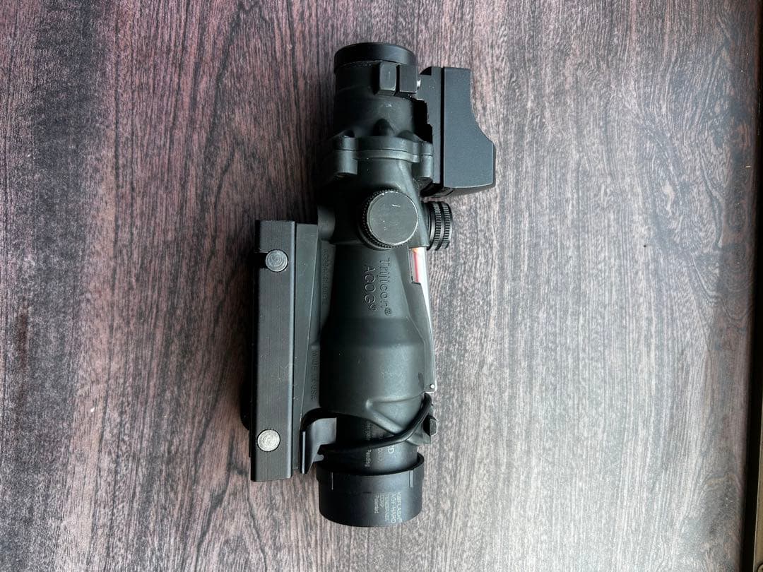 トイガン ACOG