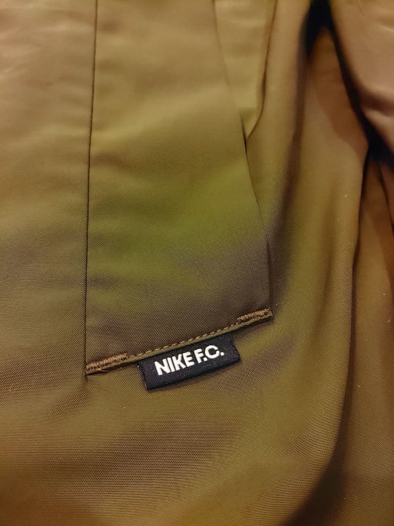 ナイキNIKE FCロングコートカーキ色新品タグ付き