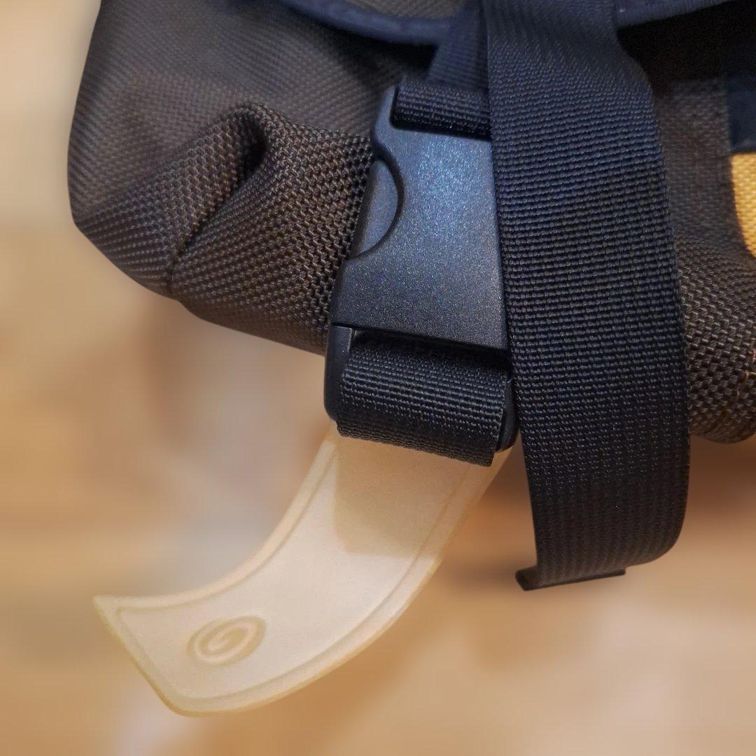 Timbuk2　中型　ショルダーバッグ　メッセンジャーバッグ　サイズM