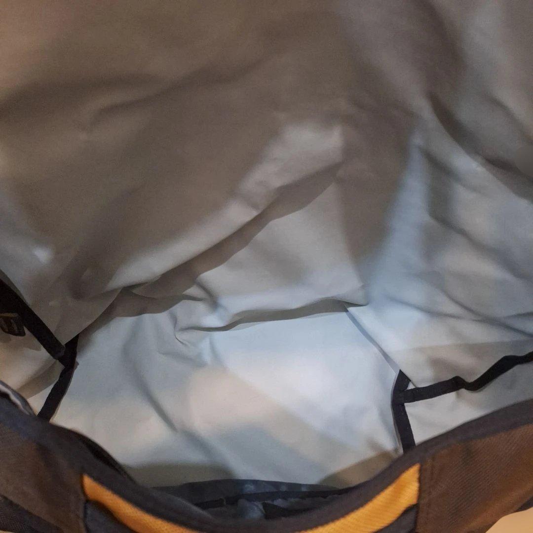 Timbuk2　中型　ショルダーバッグ　メッセンジャーバッグ　サイズM