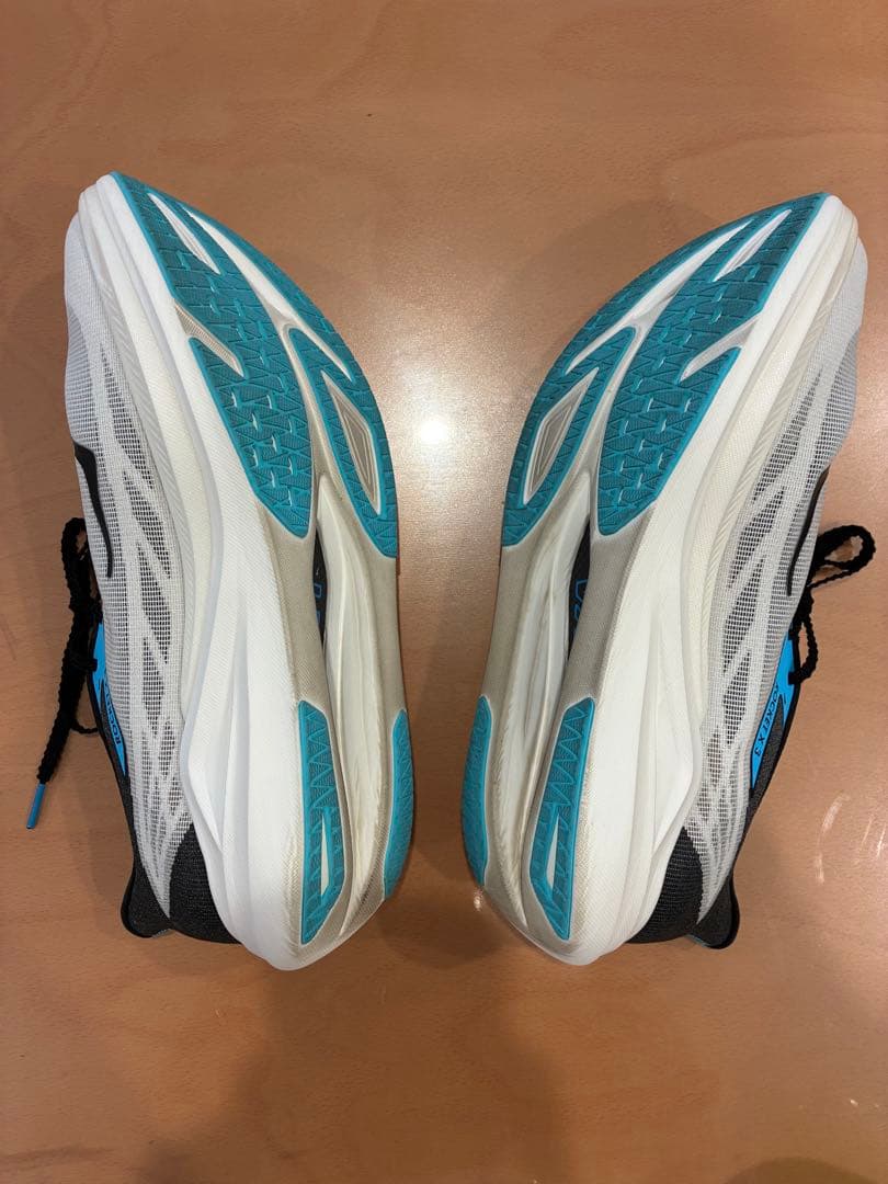 HOKA ROCKET X 3 / ホカ ロケット X 3 30cm