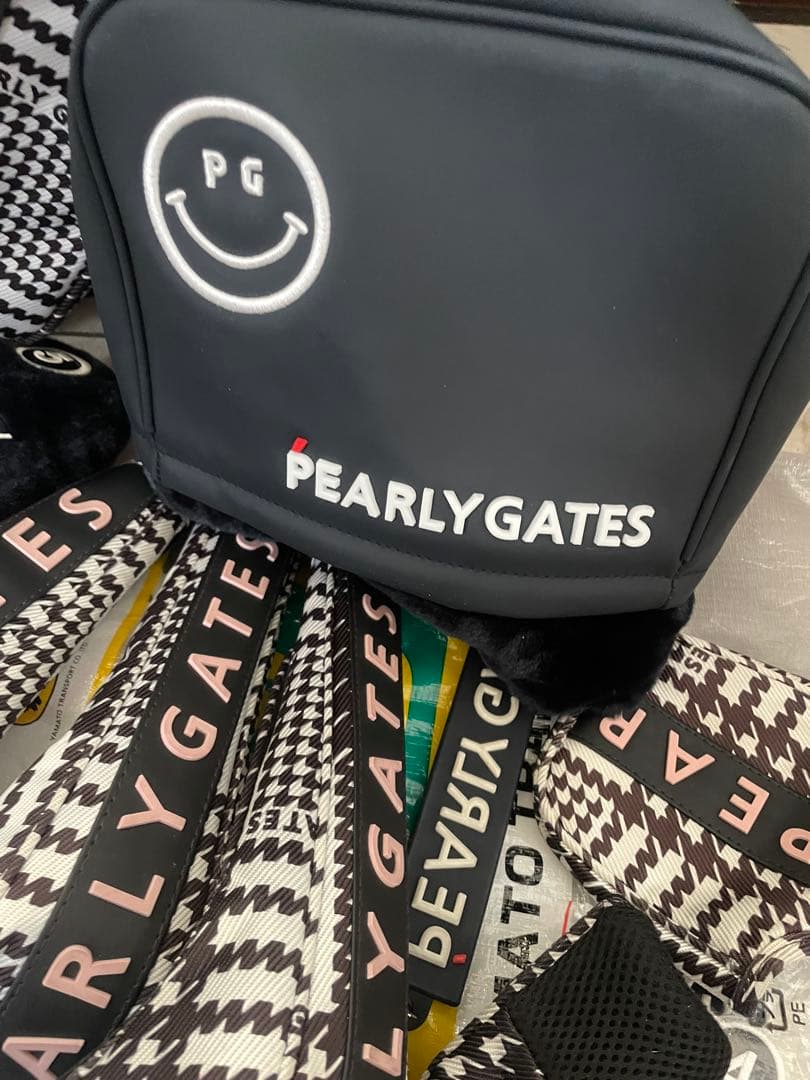 (2／11まで)PEARLY GATES キャディバッグ ヘッドカバーセット