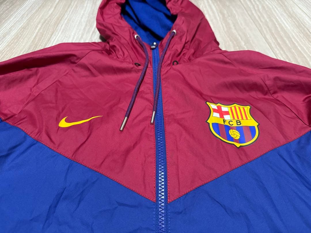 Nike FC Barcelona フード付きナイロンジャケット