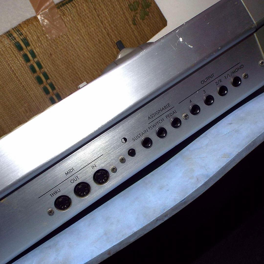 液晶難有_KORG TRINITY 61鍵_SCSI付_FDD交換_取説新品