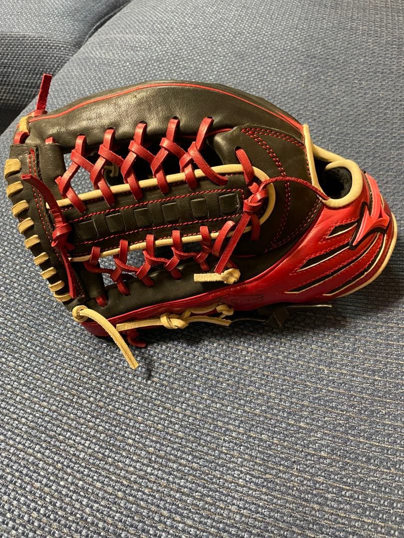 Mizuno 軟式グローブ 黒/赤　左投げ
