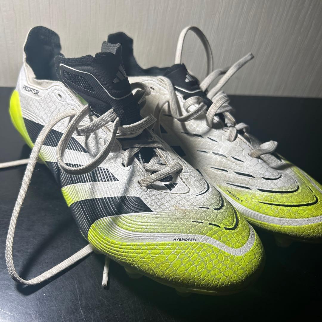 adidas PREDATOR2.0サッカーシューズ ホワイト/イエロー