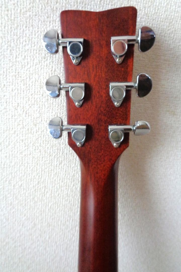 YAMAHA FS820　ヤマハ　アコースティックギター　ソフトケース付