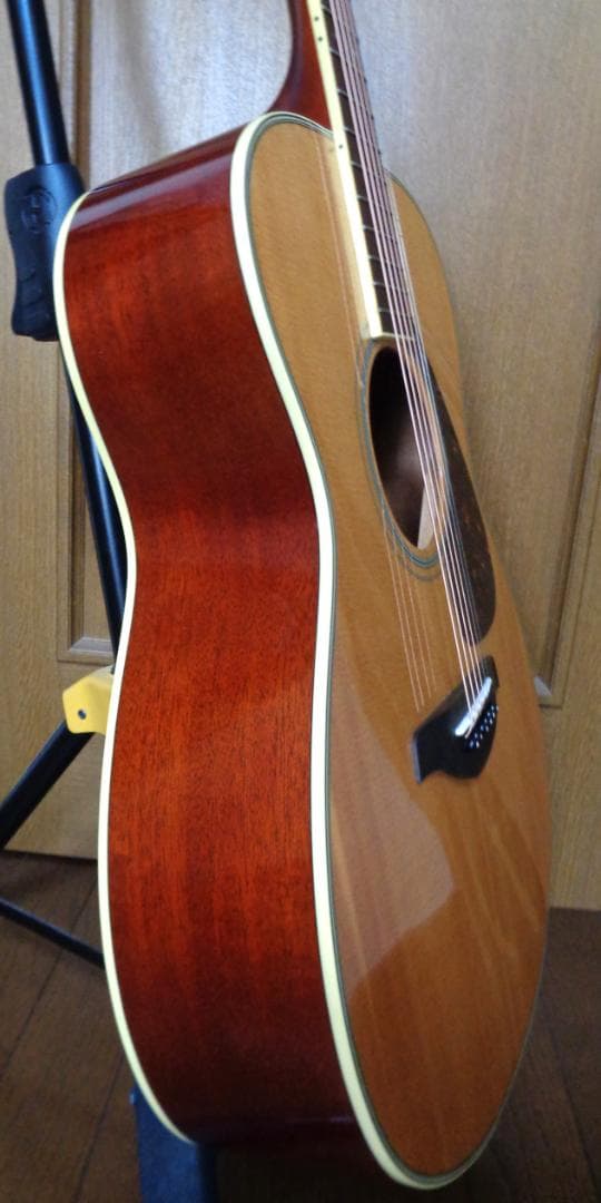 YAMAHA FS820　ヤマハ　アコースティックギター　ソフトケース付
