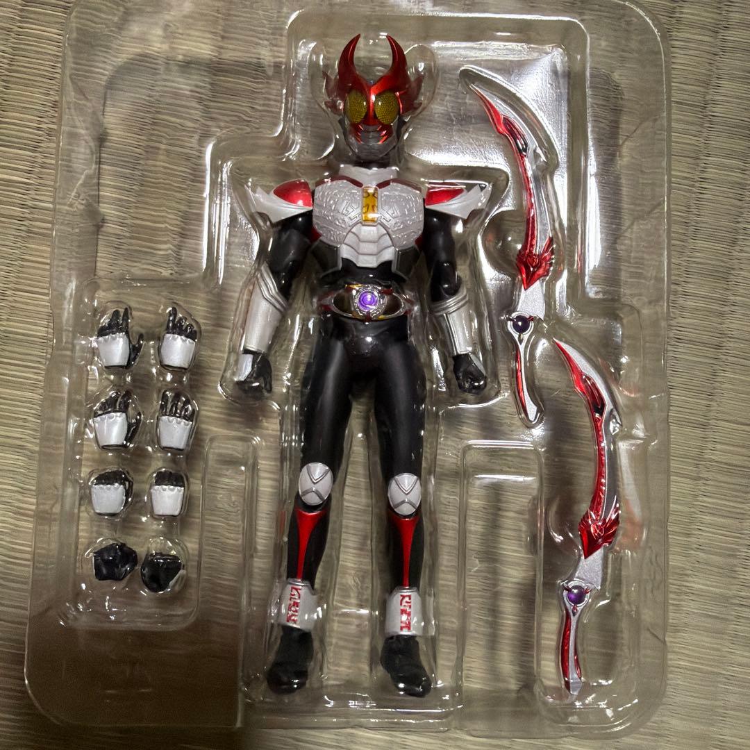 S.H.Figuarts 仮面ライダーアギト シャイニングフォーム