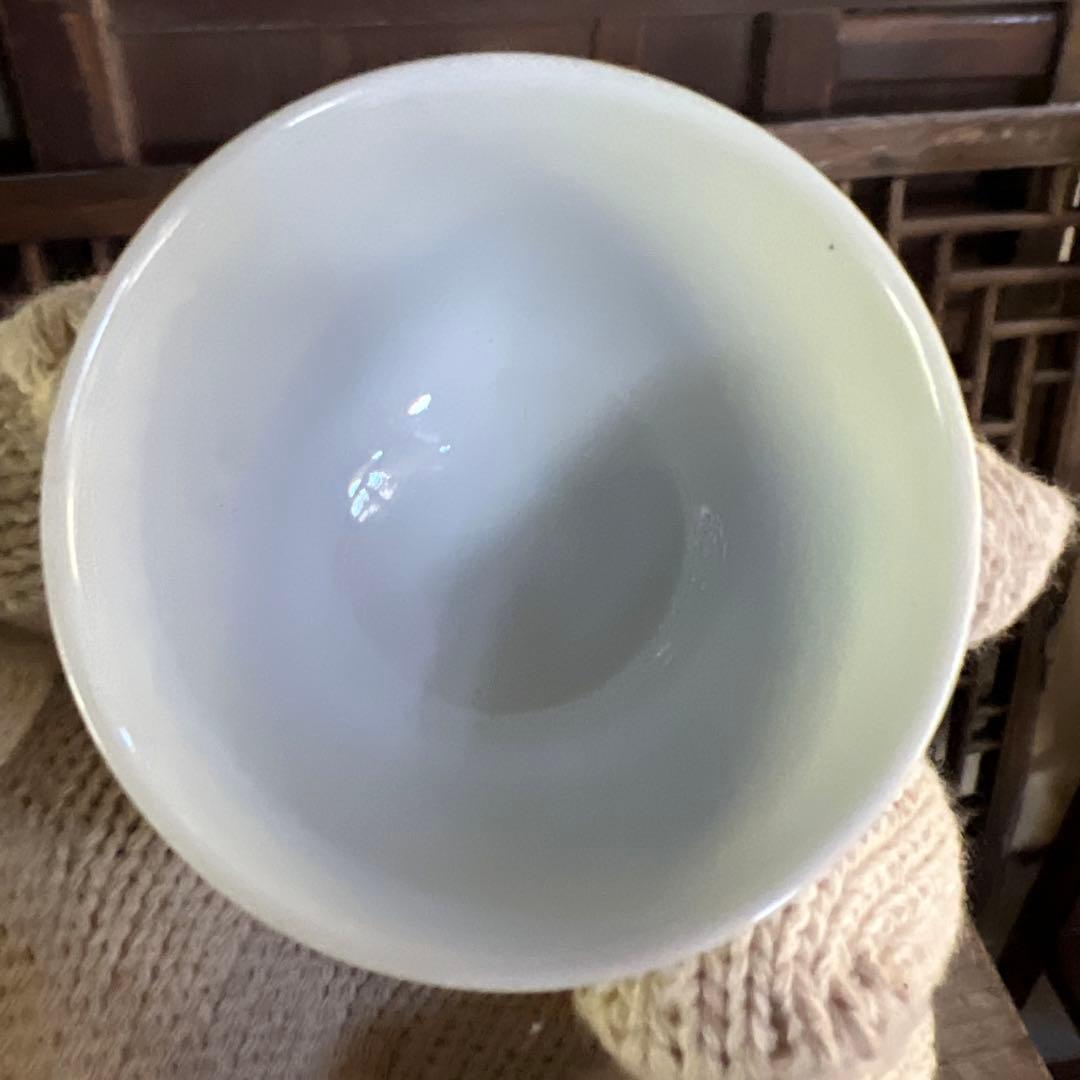 実家整理　古い白磁の煎茶碗　五客 b