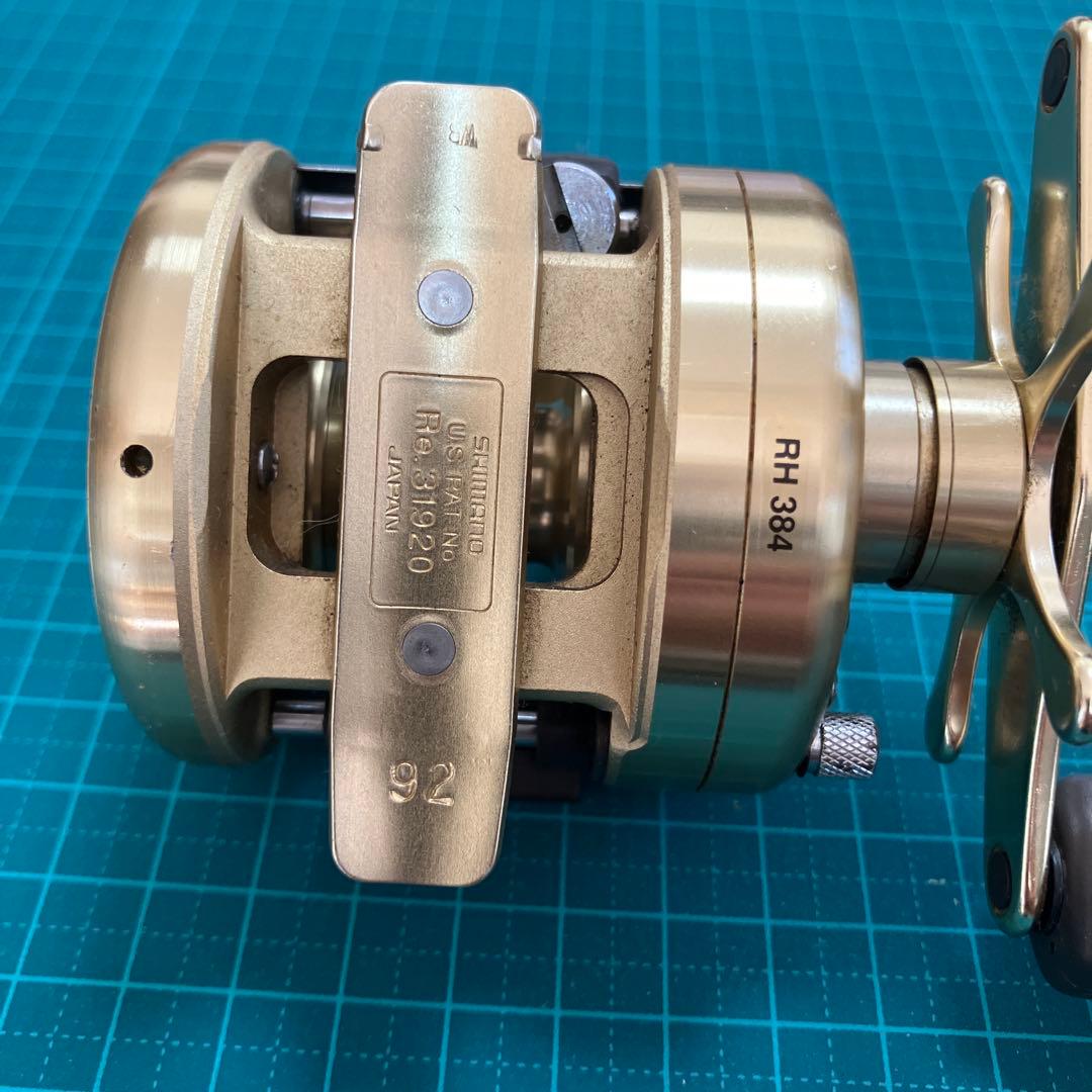 SHIMANO CALCUTTA ベイトリール ゴールド 101XT