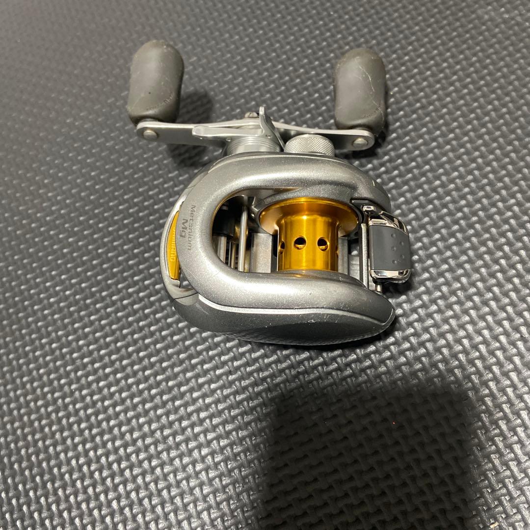 SHIMANO 07 メタニウムmg 右巻き ベイト バス釣り メタマグ
