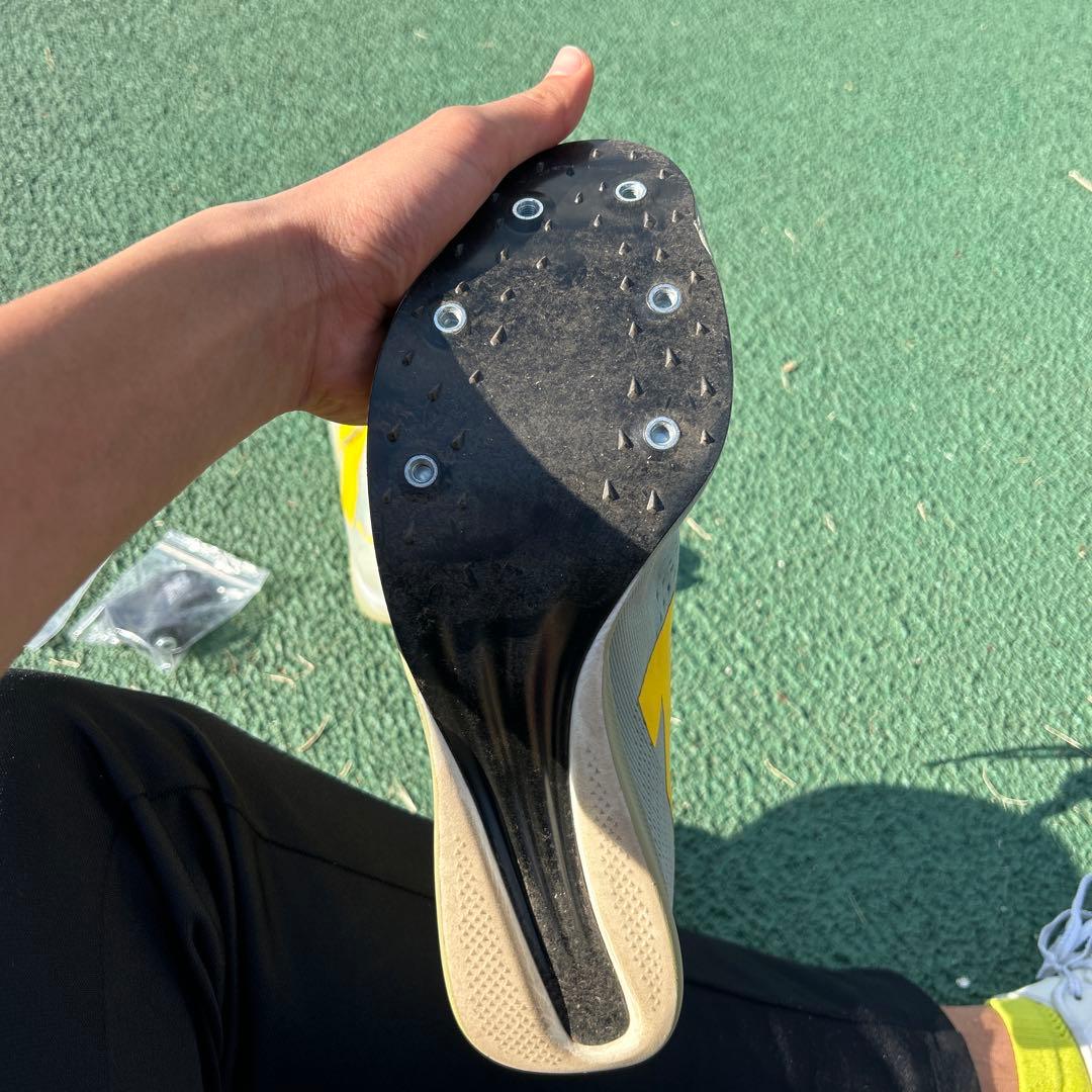 陸上中距離スパイク　ニューバランスMD X