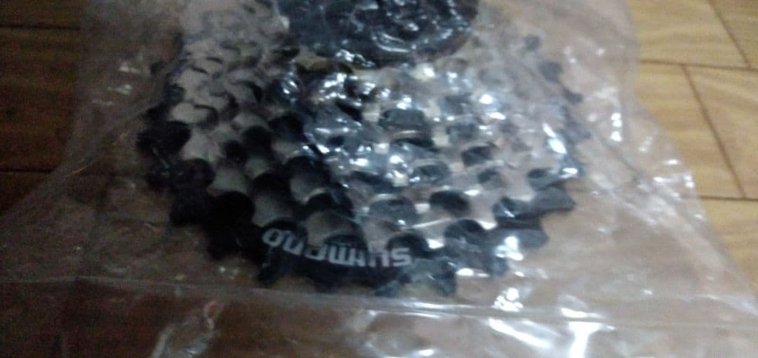 SHIMANO ボスフリー MF-HG37-7 7速　＊13T-28T＊