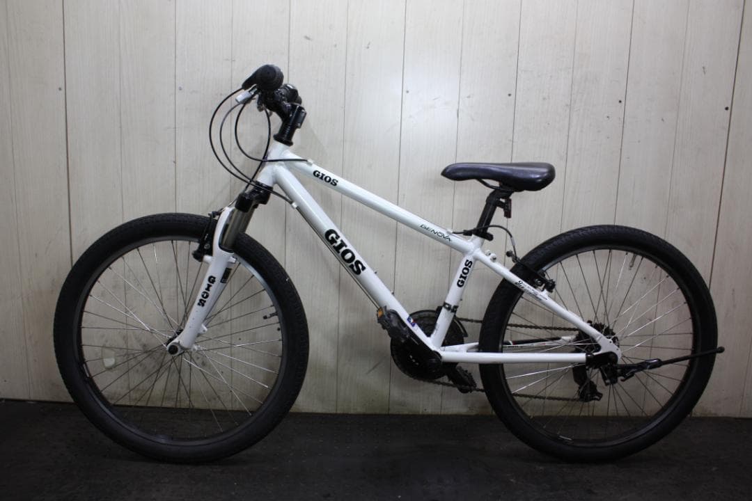 GIOS GENOVA 24型 シマノ21速 320mm 本格子供用MTB 白