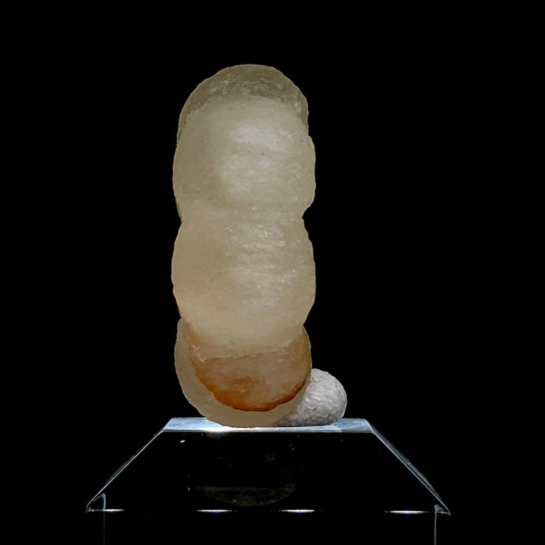 ポンデリングフローライト　蛍石　原石　鉱物標本　天然石　695