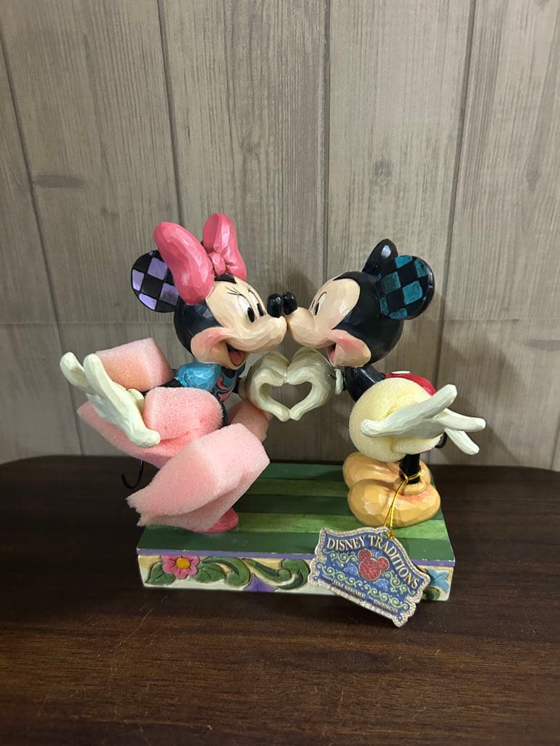 ディズニー　トラディションズ　ミッキー＆ミニー　 ウィズハートマーク　フィギュア