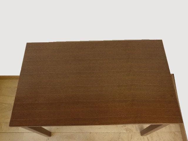 北海道手作り家具　ウォールナット材　デスク９００