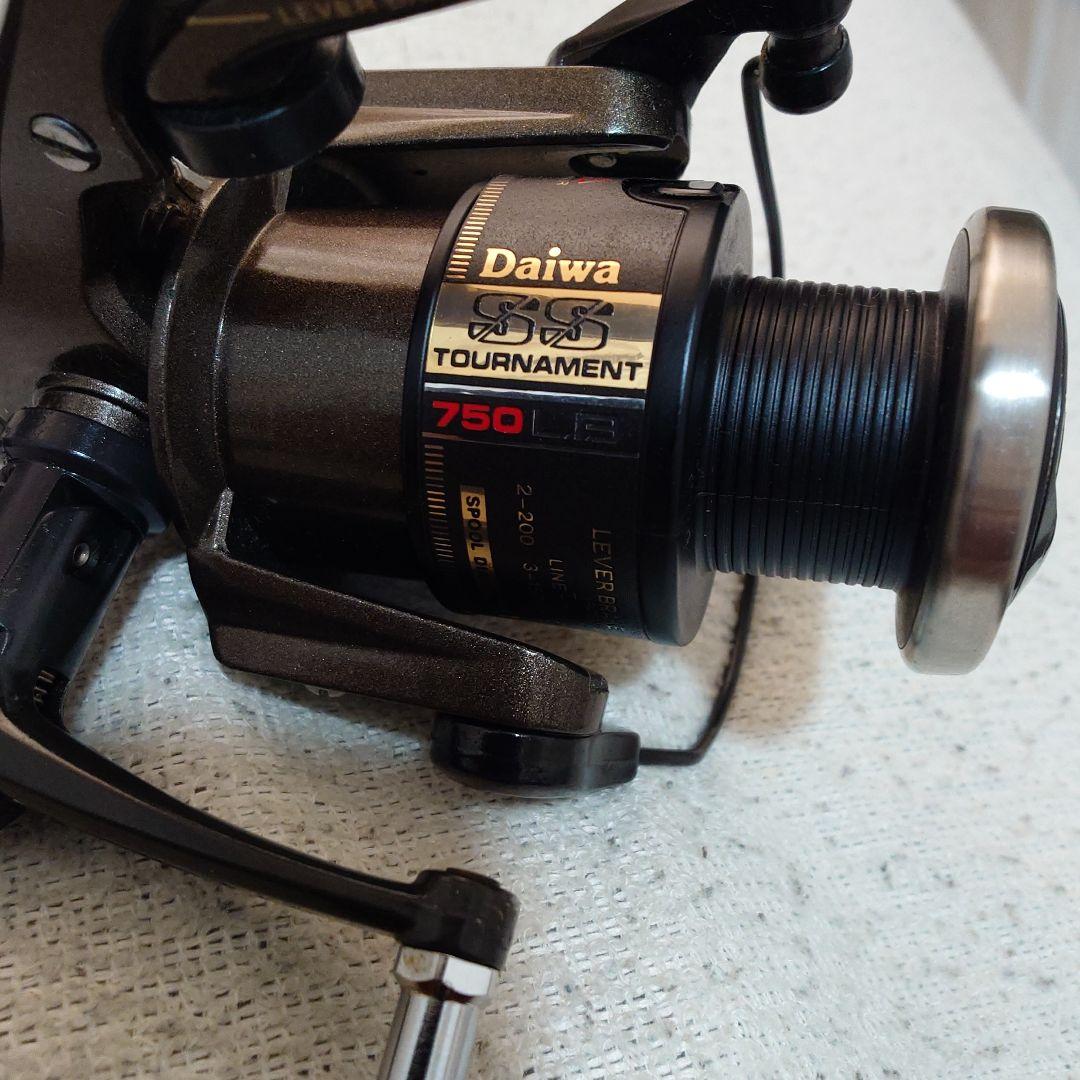 リール Daiwa Tournament SS750LB