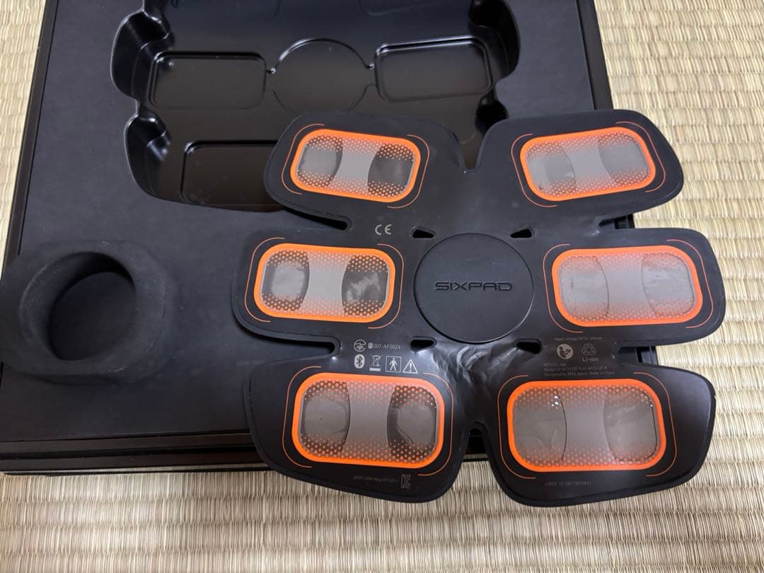 【GW限定SALE】 ジェルパッド付　SIXPAD アブズフィット2
