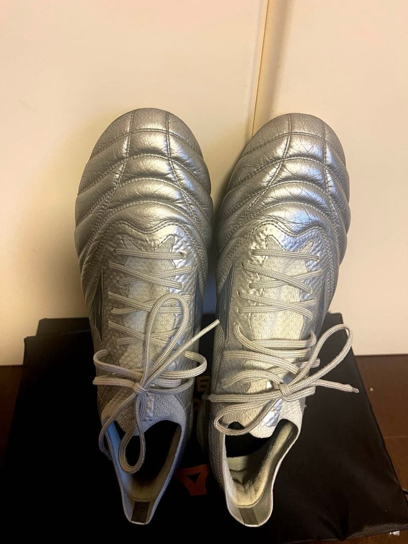 【美品】Mizuno Morelia Neo4β サッカーシューズ シルバー
