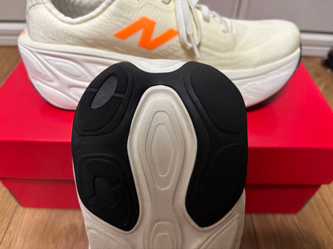 超美品　New Balance Fresh Foam X More v5 レディ