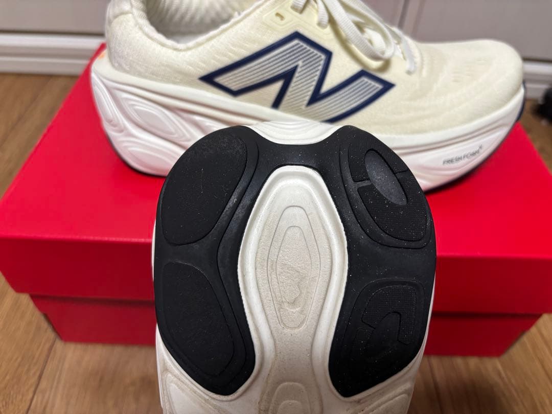 超美品　New Balance Fresh Foam X More v5 レディ