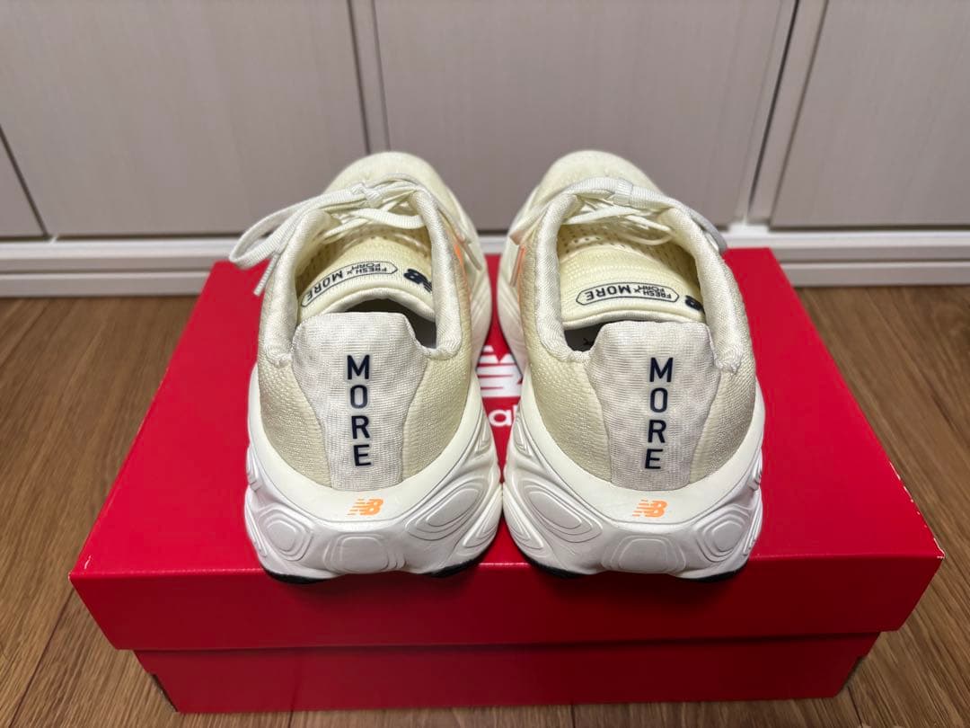 超美品　New Balance Fresh Foam X More v5 レディ