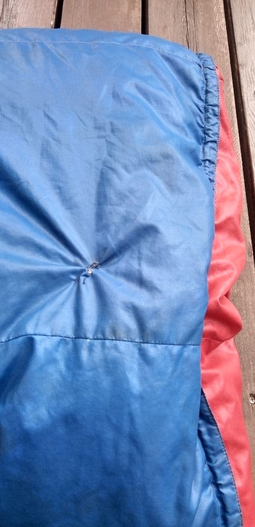 ♦シュラフ(寝袋)ドメゾン/半身タイプ(羽毛：フェザー・ダウン) ビンテージ品。