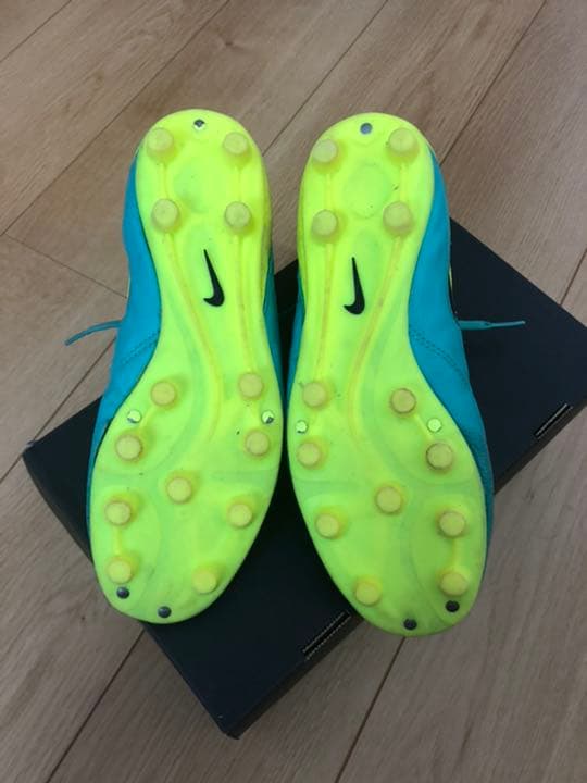 NIKE ナイキティエンポ