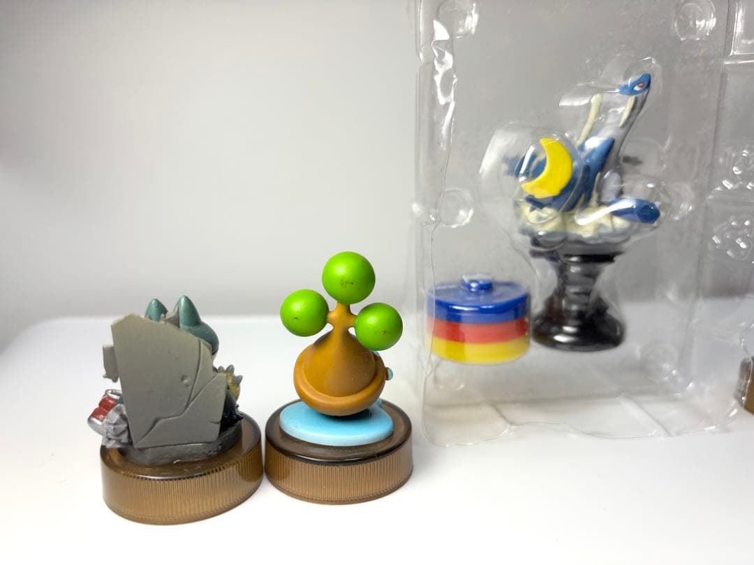 海洋堂レックウザ　ゴンベ　ウソハチボトルキャプなど9点