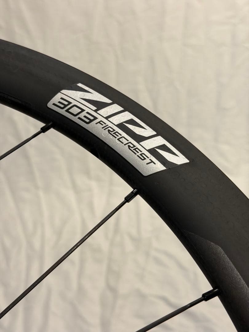 Zipp 303 firecrest 超軽量カーボンホイール前後　リア新品同様