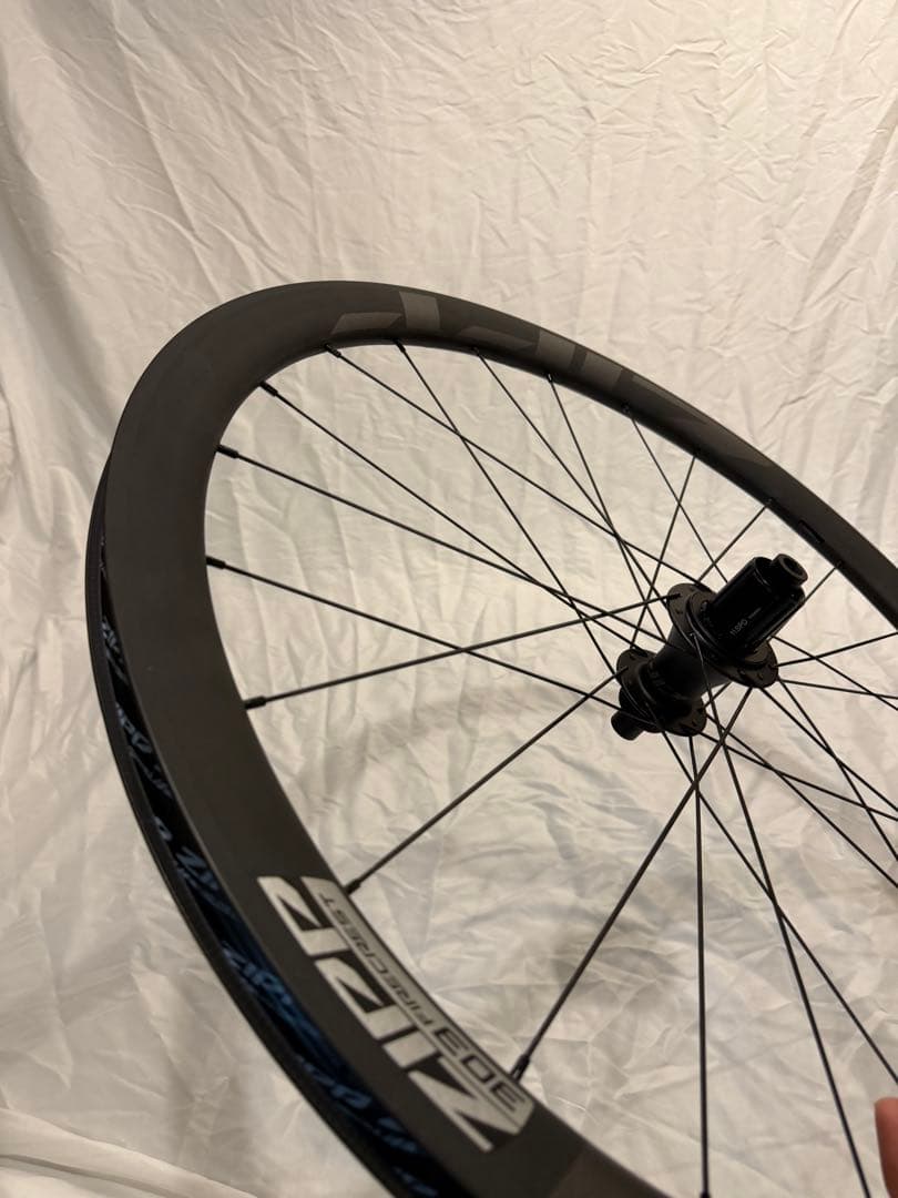 Zipp 303 firecrest 超軽量カーボンホイール前後　リア新品同様