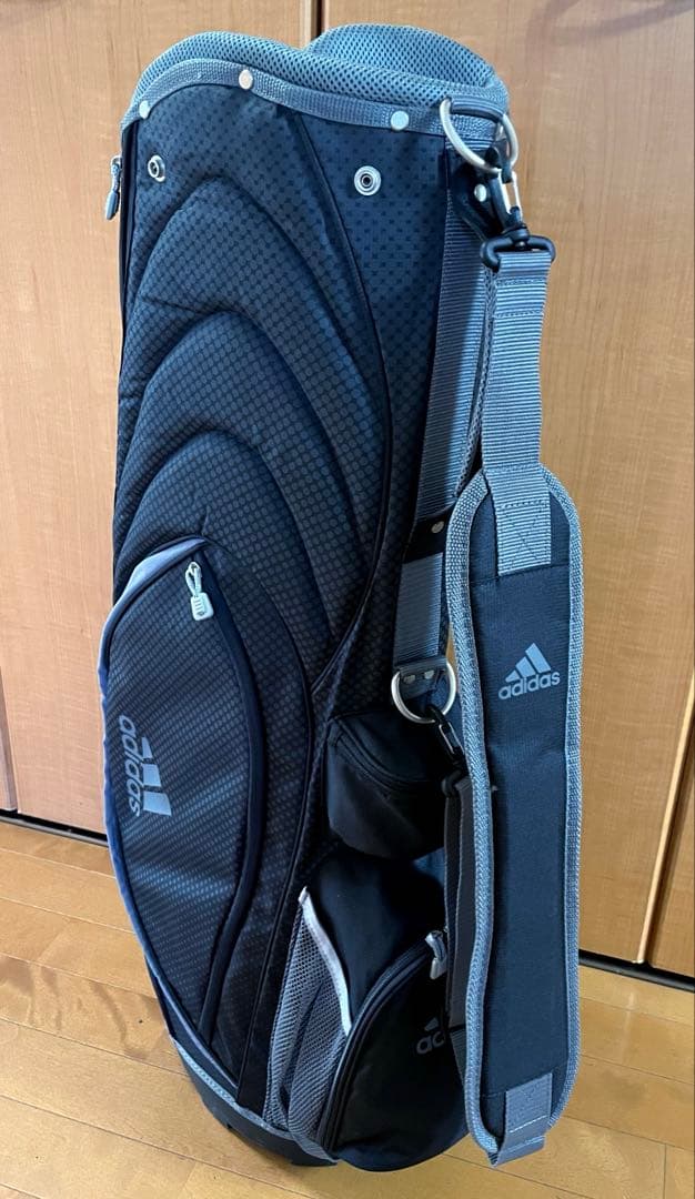 アディダス ゴルフ キャディバッグ 軽量 9型 ブラック フード付 adidas