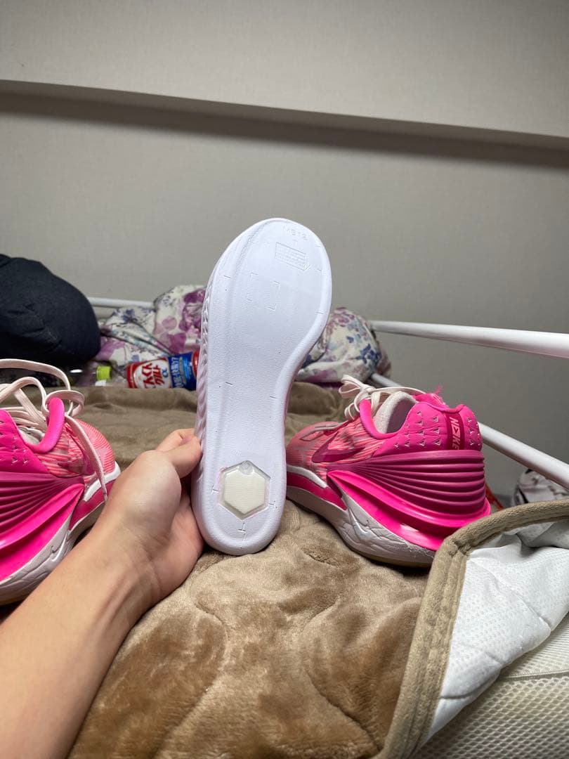 Nike GT cut 2ピンク バスケットシューズ