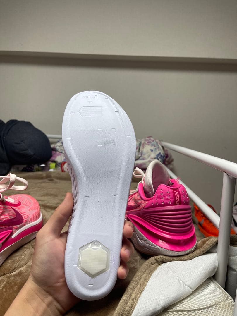 Nike GT cut 2ピンク バスケットシューズ