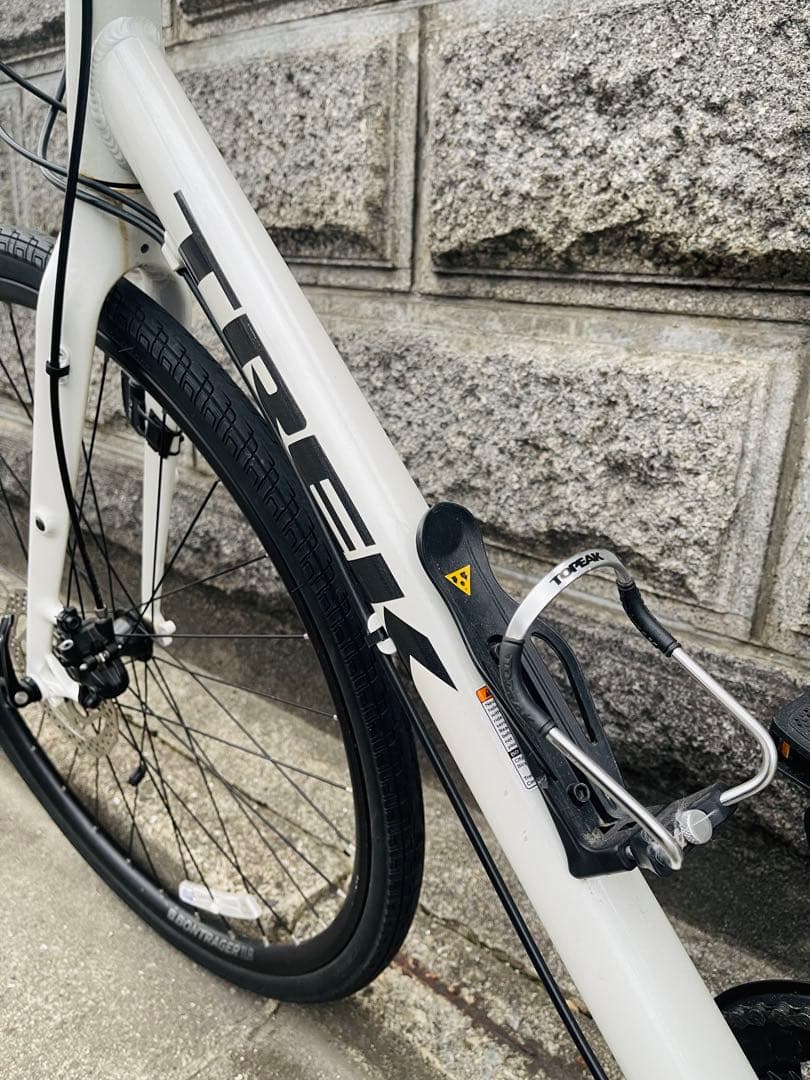 TREK FX3 DISC 2019年 クロスバイク 27段ギア 大阪引取り