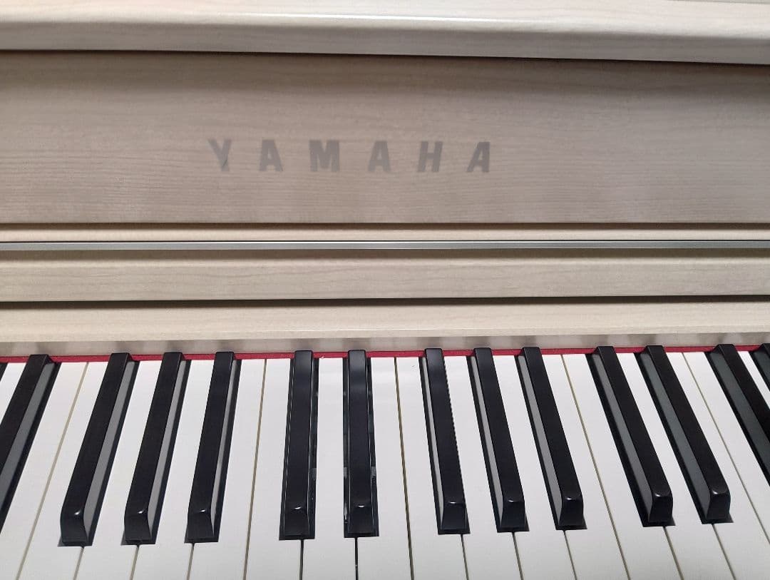 YAMAHA 電子ピアノ Clavinova ホワイト 椅子付き