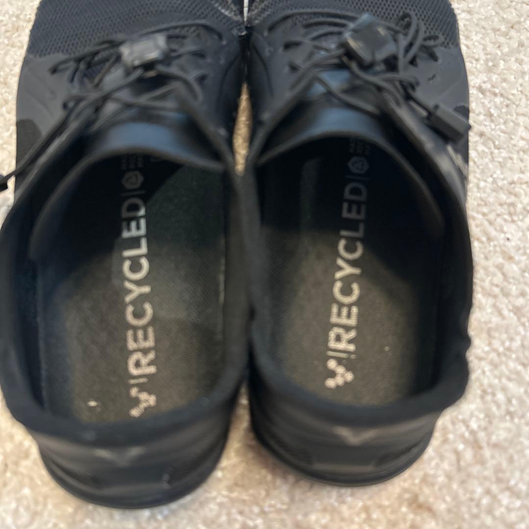 Vivobarefoot プライマスライト　黒　39
