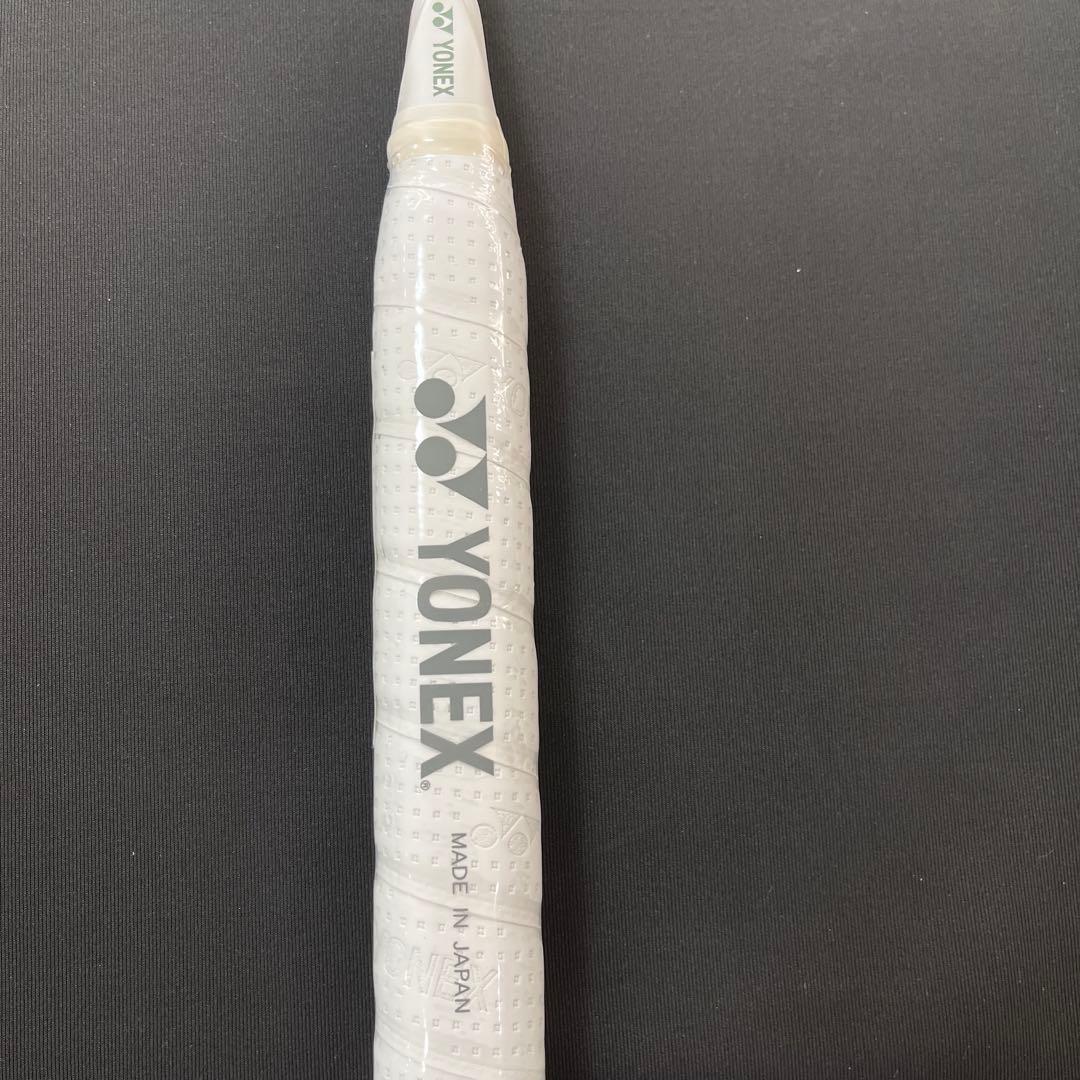 4ug6 アストロクス100ZVA 新品未使用　ヨネックス