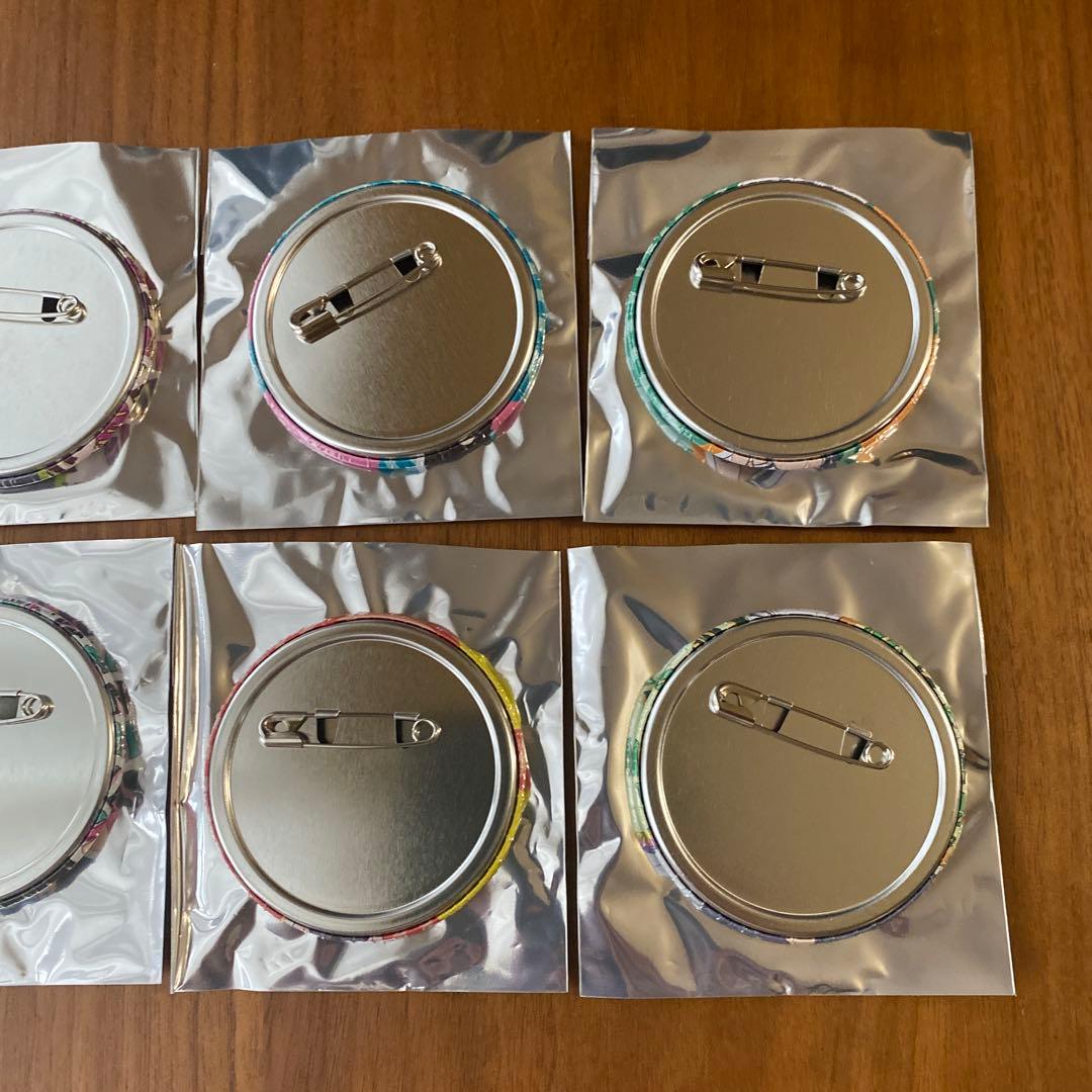 ダンダダン ドンキホーテ コラボ ランダム缶バッジ　全8種