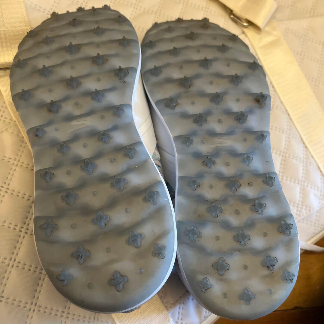 美品　SKECHERS ゴルフ  23.5cm レディースシューズ