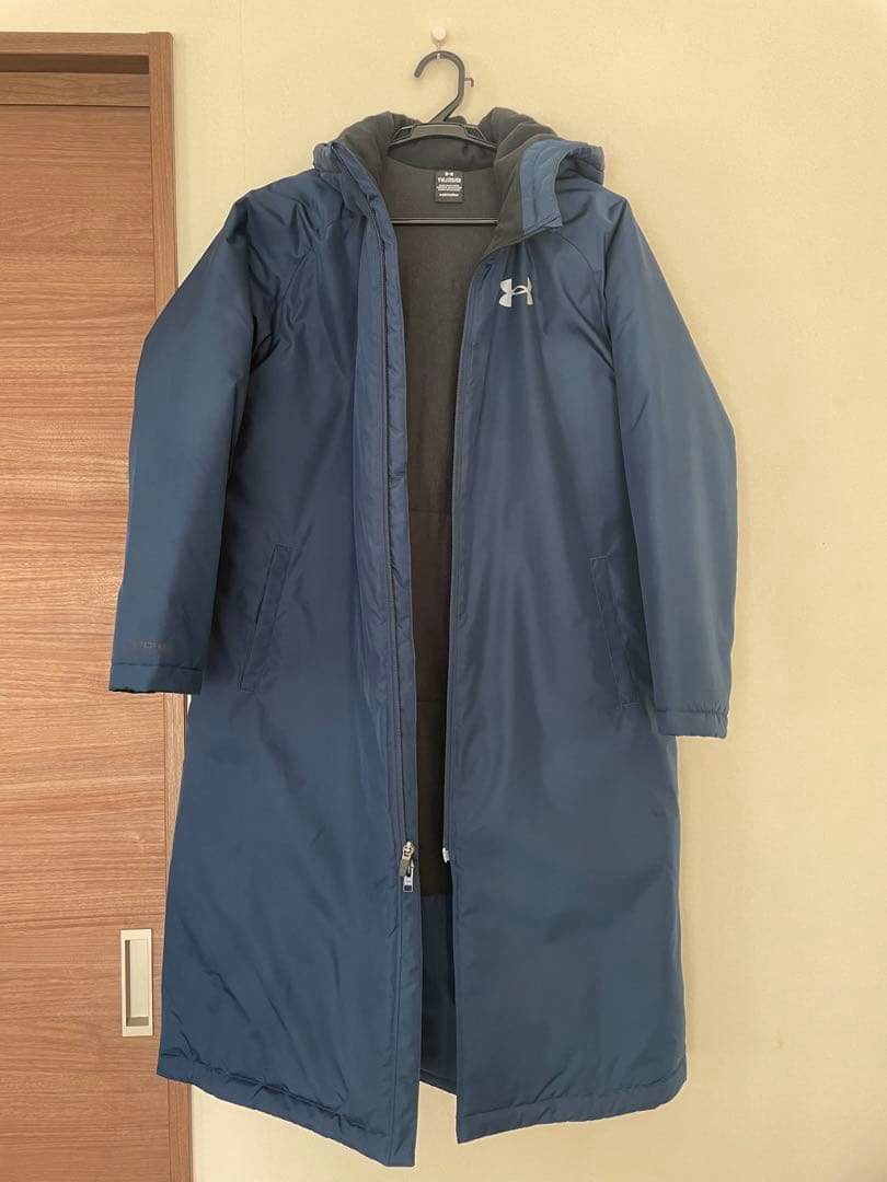 Under Armourアンダーアーマーフード付きベンチコートネイビー160cm