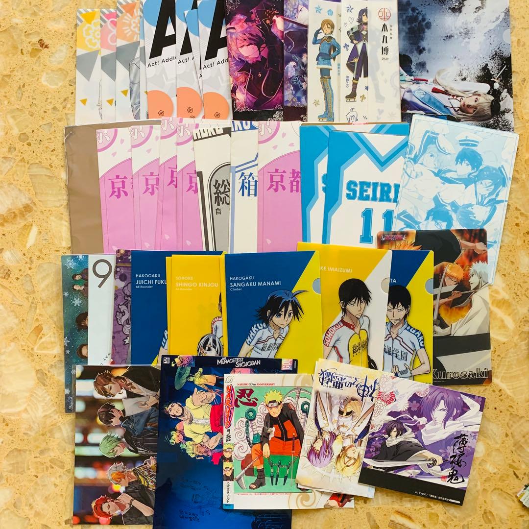 1600枚以上 アニメグッズ 大量まとめ売り 紙類